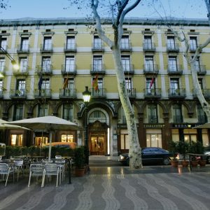 Oriente Atiram Hotel