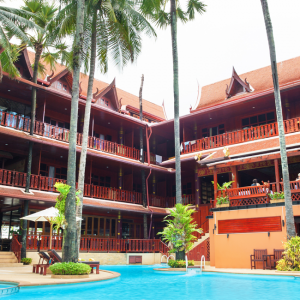 Royal Phawadee Village Resort