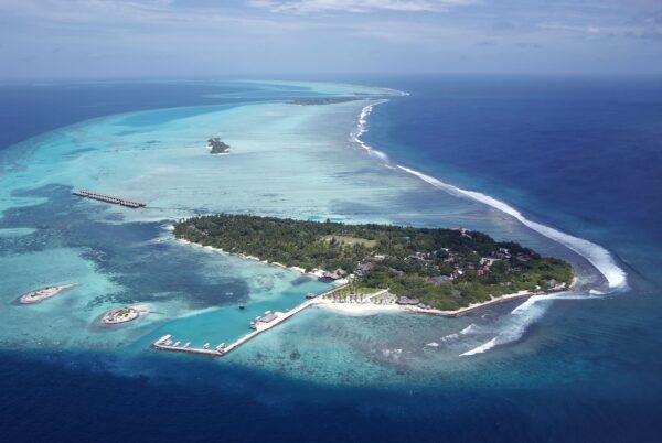 Adaaran Select Hudhuranfushi (ex. Lohifushi Island Resort)