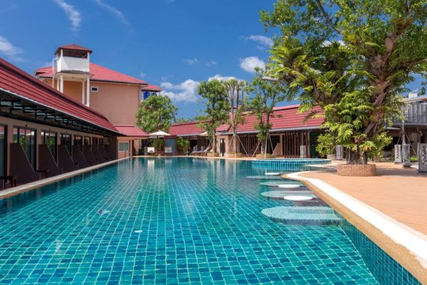 Naina Resort & Spa (ех. Dolphin Hotel Phuket)